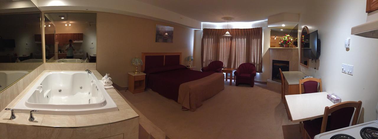 New Imperial Suites Whitecourt Εξωτερικό φωτογραφία