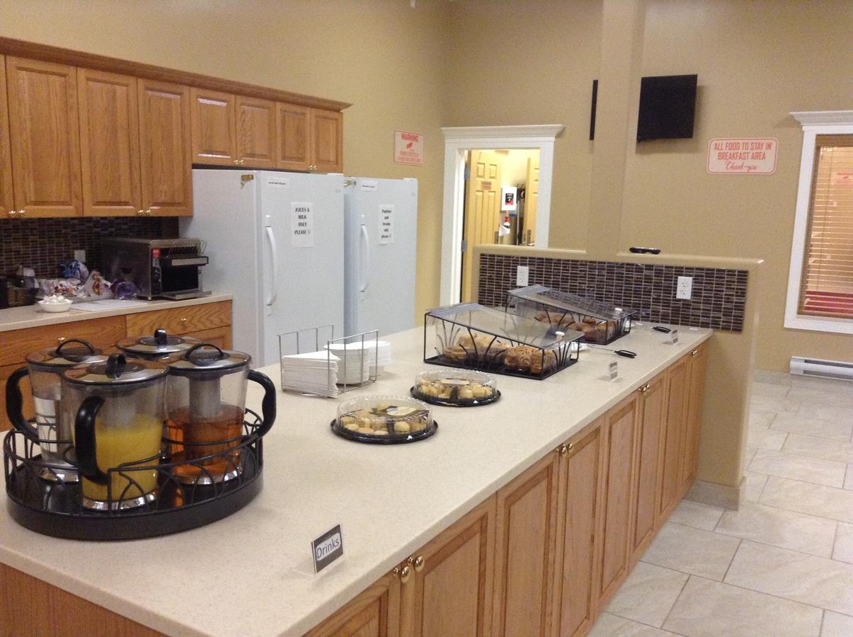 New Imperial Suites Whitecourt Εξωτερικό φωτογραφία