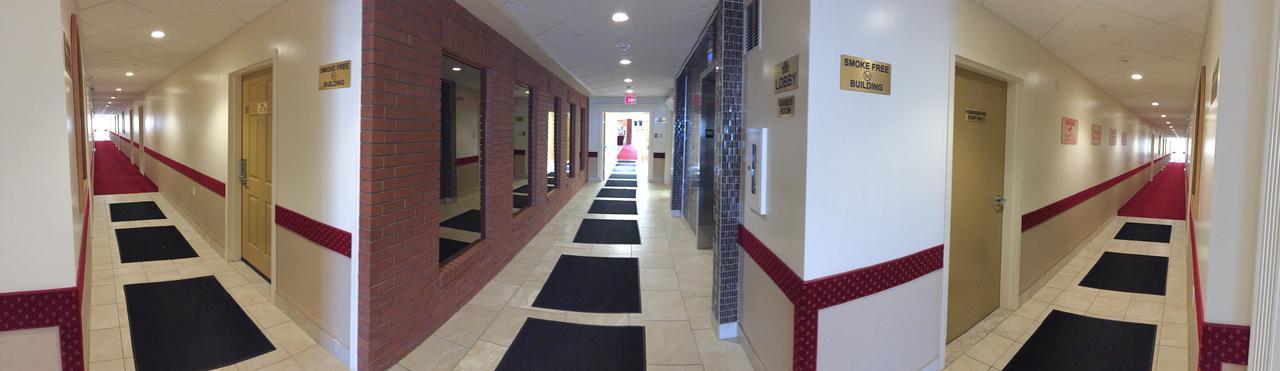 New Imperial Suites Whitecourt Εξωτερικό φωτογραφία